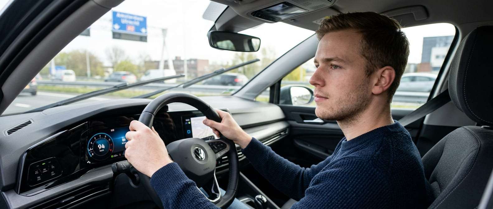 Handgeschakeld rijbewijs of automaat? De eerlijke vergelijking voor nieuwe bestuurders